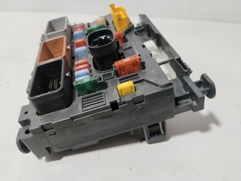 Recambio de caja reles / fusibles para peugeot 207 sw (wk_) 1.6 hdi referencia OEM IAM 9664055780  