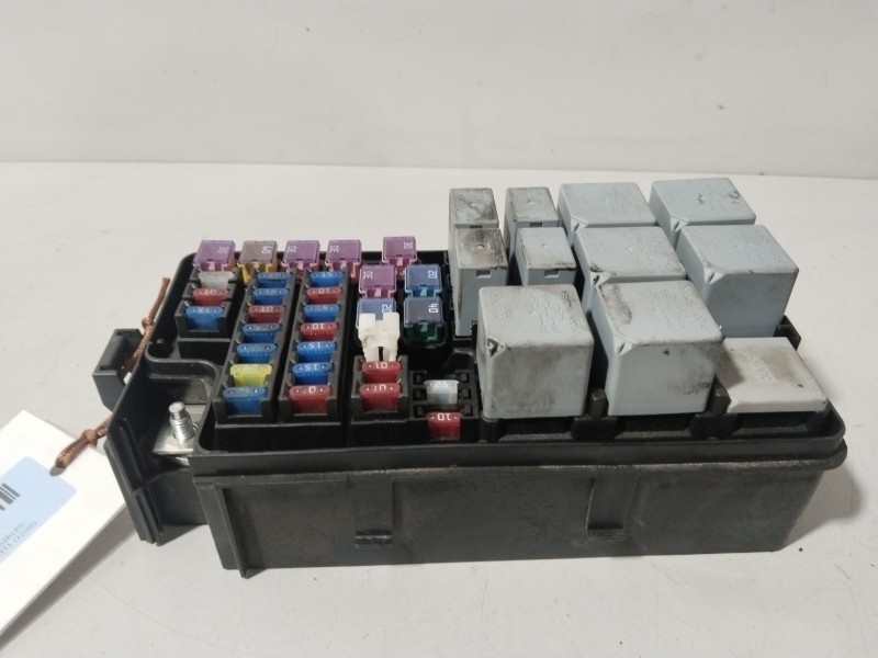 Recambio de caja reles / fusibles para chevrolet lacetti (j200) 2.0 d referencia OEM IAM J200AS  