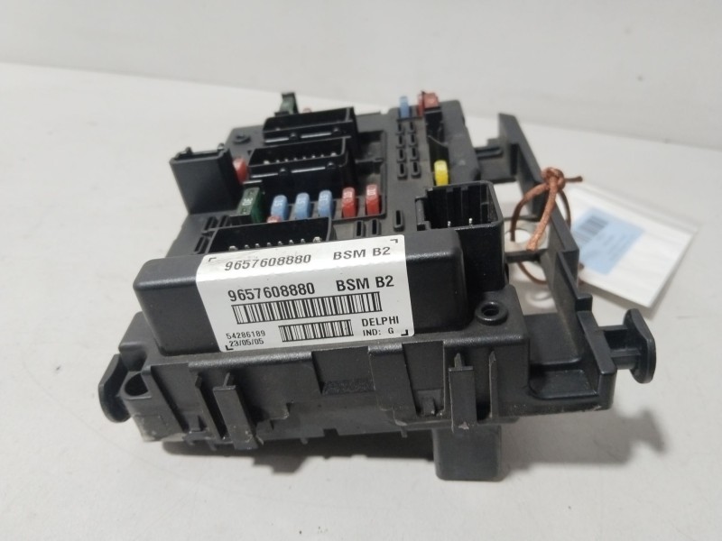 Recambio de caja reles / fusibles para peugeot 206 hatchback (2a/c) 1.4 i referencia OEM IAM 9657608880  