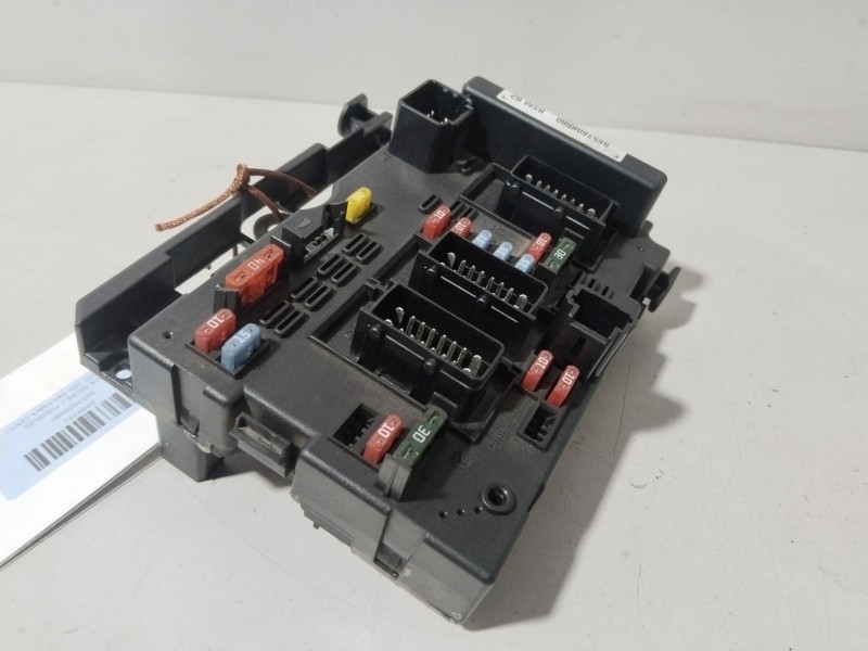 Recambio de caja reles / fusibles para peugeot 206 hatchback (2a/c) 1.4 i referencia OEM IAM 9657608880  