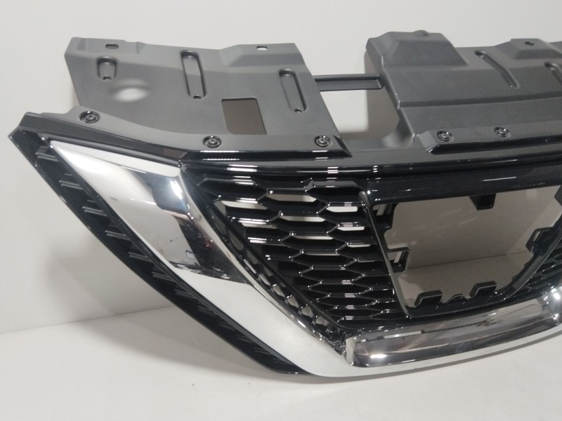 Recambio de rejilla delantera para nissan qashqai ii (j11, j11_) 1.5 dci referencia OEM IAM 62310HV00A  