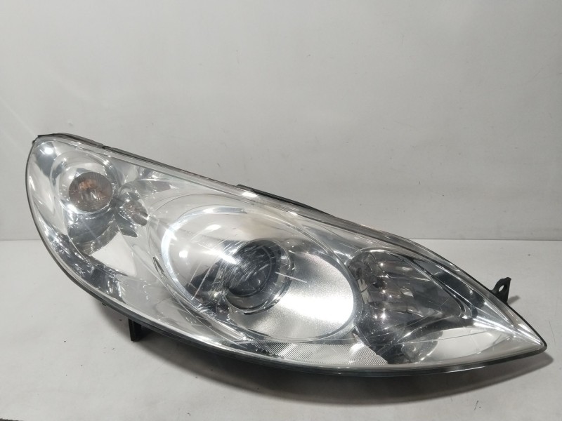 Recambio de faro derecho para peugeot 407 (6d_) 2.2 hdi 170 (6d4hth) referencia OEM IAM 0301213272  