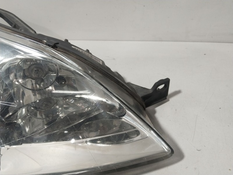 Recambio de faro derecho para peugeot 407 (6d_) 2.2 hdi 170 (6d4hth) referencia OEM IAM 0301213272  