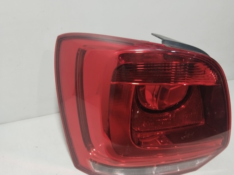 Recambio de piloto trasero izquierdo para volkswagen polo v (6r1, 6c1) 1.4 (6r1) referencia OEM IAM 6R0945257  