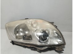 Recambio de faro derecho para toyota auris (_e15_) 1.4 d-4d (nde150_) referencia OEM IAM 8111002470  