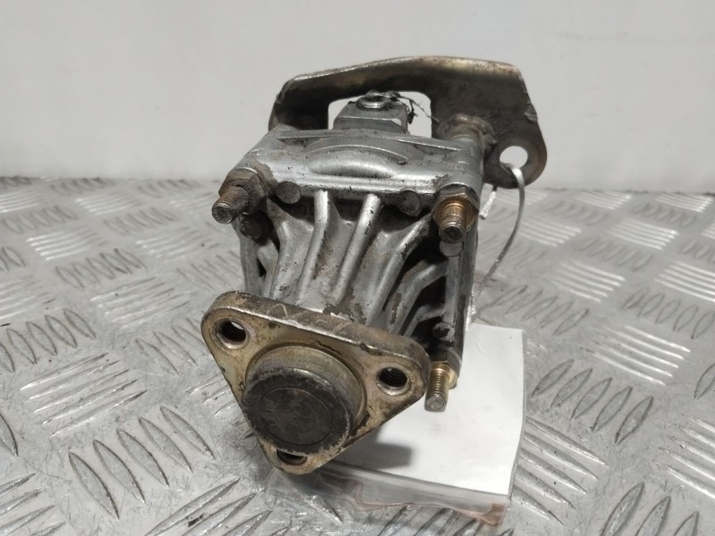 Recambio de bomba direccion para nissan trade 4/2953 referencia OEM IAM 7681955174  