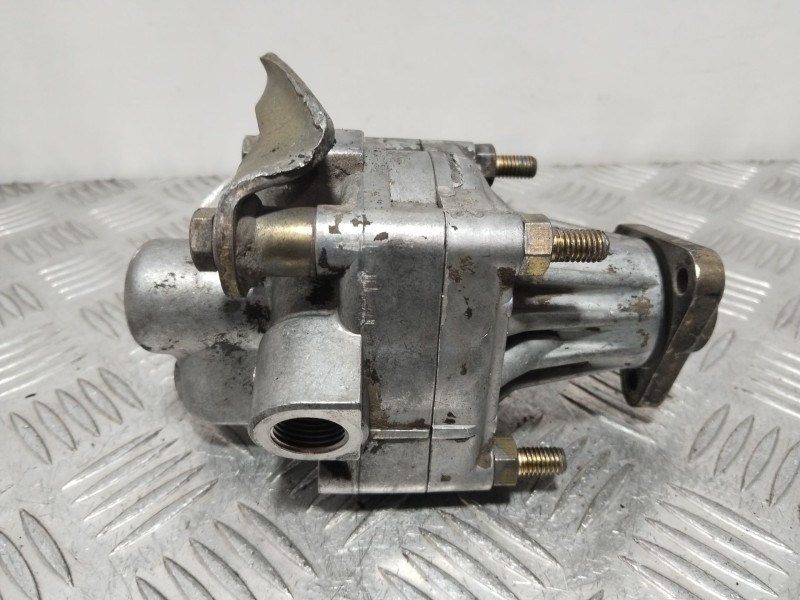 Recambio de bomba direccion para nissan trade 4/2953 referencia OEM IAM 7681955174  