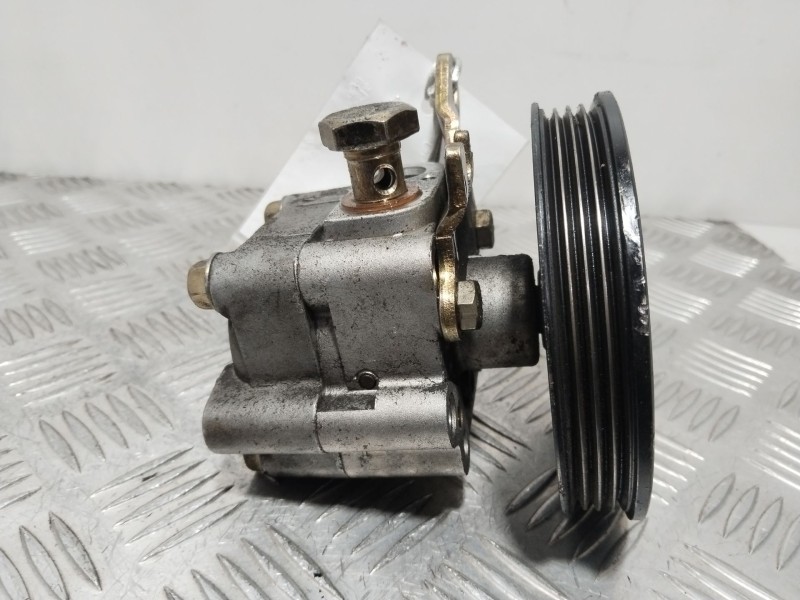 Recambio de bomba direccion para nissan almera tino (v10) 1.8 referencia OEM IAM 7612955118  