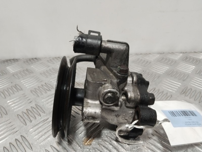Recambio de bomba direccion para hyundai coupe ii (gk) 1.6 16v referencia OEM IAM YST8  
