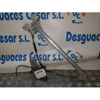 ELEVALUNAS DELANTERO DERECHO 