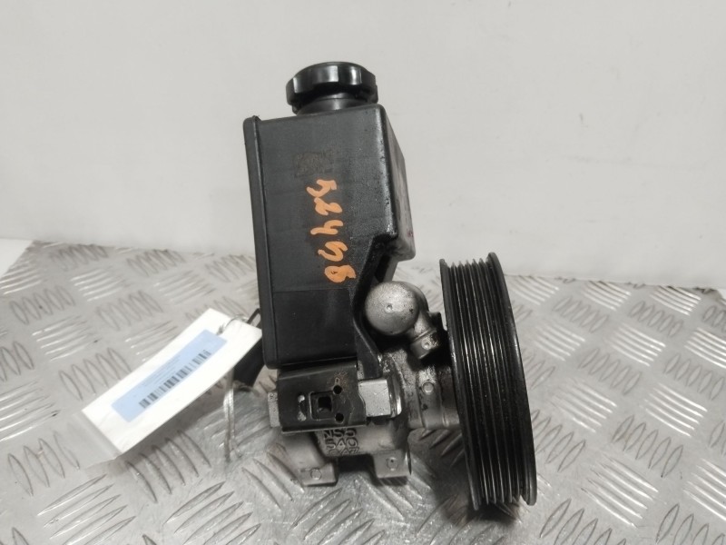 Recambio de bomba direccion para ssangyong rodius i 2.7 xdi referencia OEM IAM NS5540647  