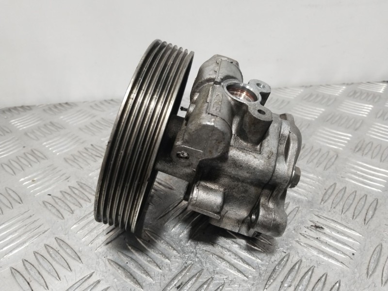 Recambio de bomba direccion para mazda 2 (dy) 1.4 cd referencia OEM IAM DD5932600  