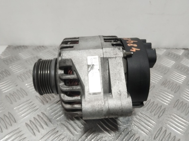 Recambio de alternador para fiat sedici (189) 1.9 jtd 8v 120 emotion referencia OEM IAM 71746673  
