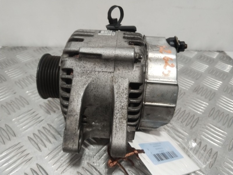 Recambio de alternador para kia sorento i (jc) 2.5 crdi referencia OEM IAM 373004A300  