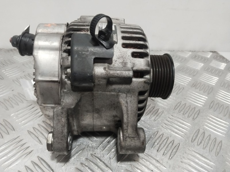 Recambio de alternador para kia sorento i (jc) 2.5 crdi referencia OEM IAM 373004A300  