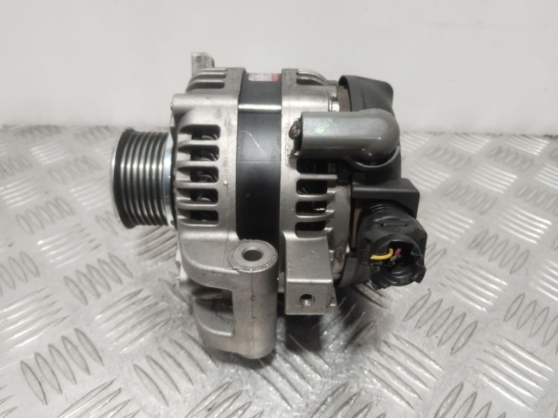 Recambio de alternador para hyundai getz (tb) 1.5 crdi gls referencia OEM IAM 270600G01184  