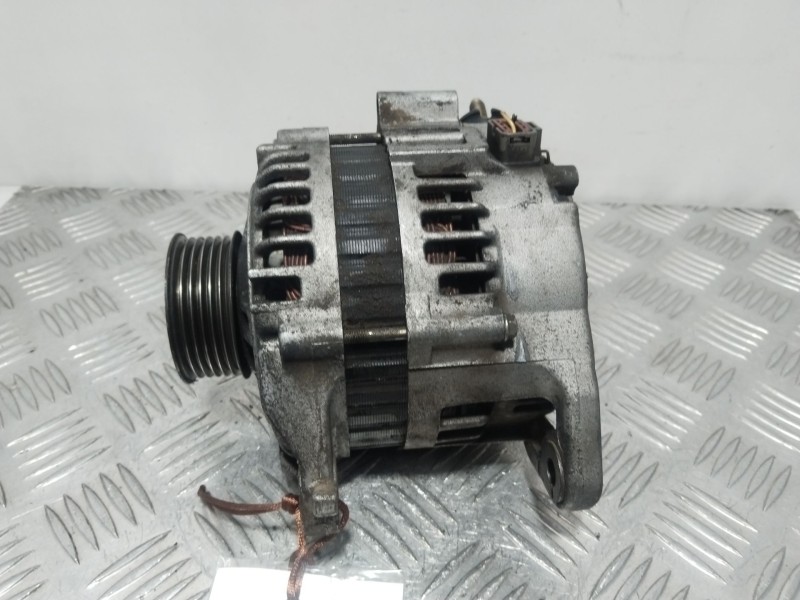 Recambio de alternador para nissan almera tino (v10) 1.8 referencia OEM IAM 23100BU010  