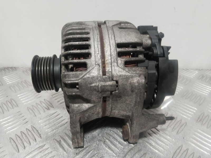 Recambio de alternador para audi a2 (8z0) 1.6 fsi referencia OEM IAM 036903024D  