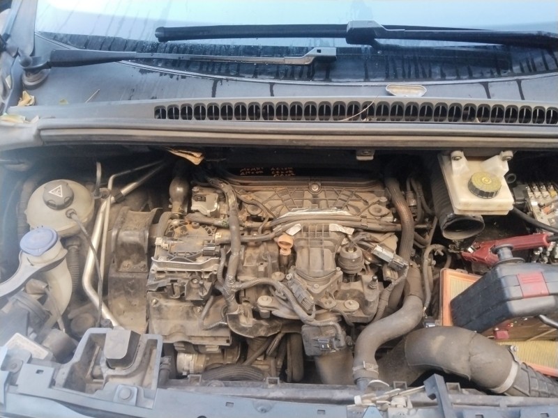 peugeot 5008 (0u_, 0e_) del año 2011