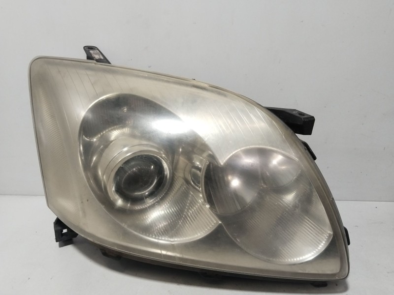 Recambio de faro derecho para toyota avensis (_t25_) 2.2 d-4d (adt251_) referencia OEM IAM E138422  