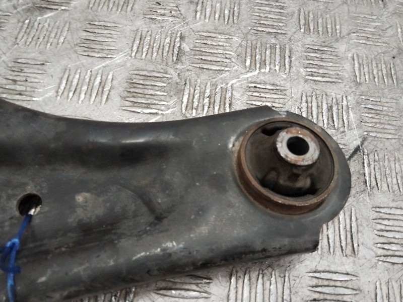 Recambio de brazo suspension inferior delantero izquierdo para nissan leaf (ze0) electric referencia OEM IAM 545011KK0A  
