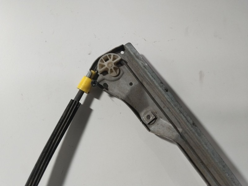 Recambio de elevalunas delantero derecho para renault clio ii fase ii (b/cb0) authentique referencia OEM IAM 7700842246  