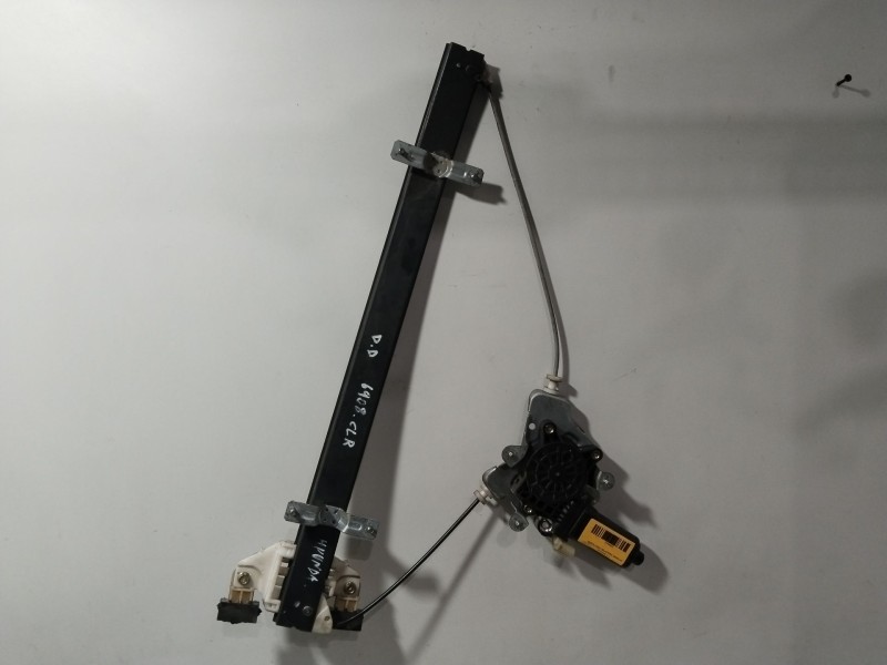 Recambio de elevalunas delantero derecho para hyundai h 1 h 1 furg.caja cerr.c. puerta referencia OEM IAM  ELECTRICO 
