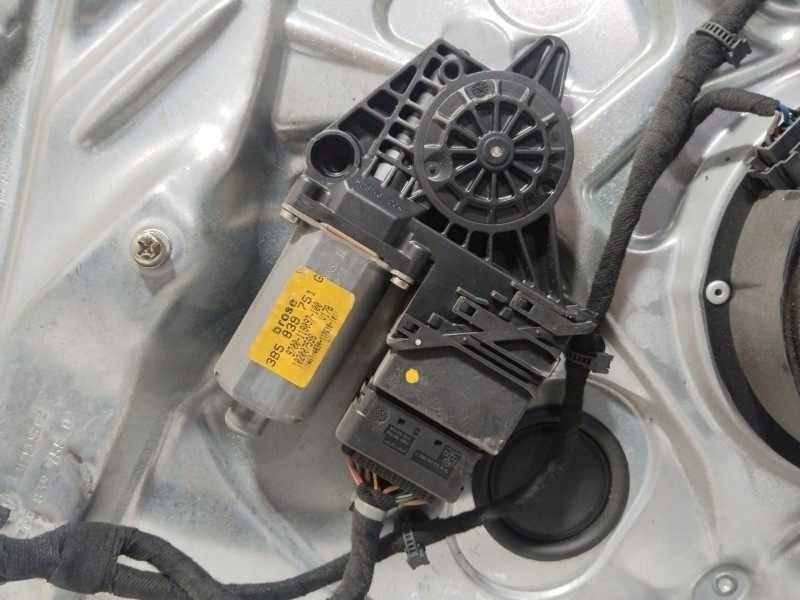 Recambio de elevalunas trasero izquierdo para volkswagen passat berlina (3b2) comfortline referencia OEM IAM   ELECTRICO