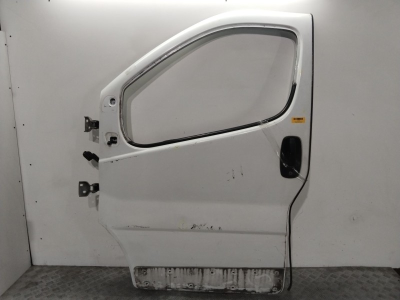 Recambio de puerta delantera izquierda para renault trafic furgón l1h1 2,7t referencia OEM IAM 7751472214  BLANCO