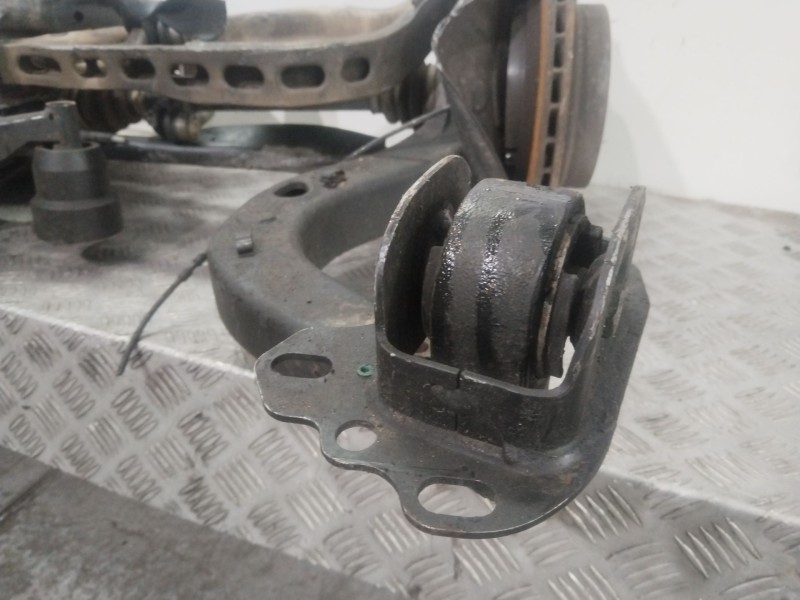 Recambio de puente trasero para bmw x3 (e83) 2.0 sd referencia OEM IAM 33303450227 33107567996 