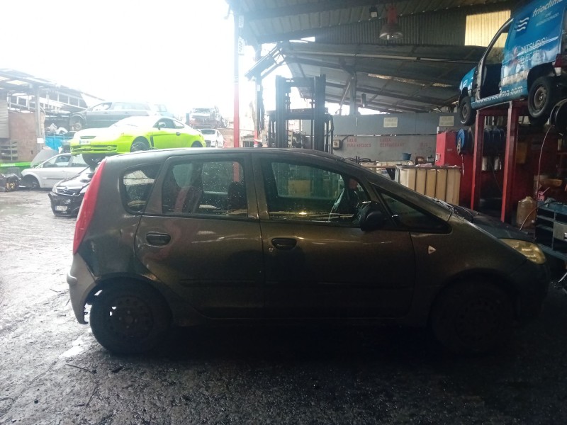 mitsubishi colt vi (z3_a, z2_a) del año 2005