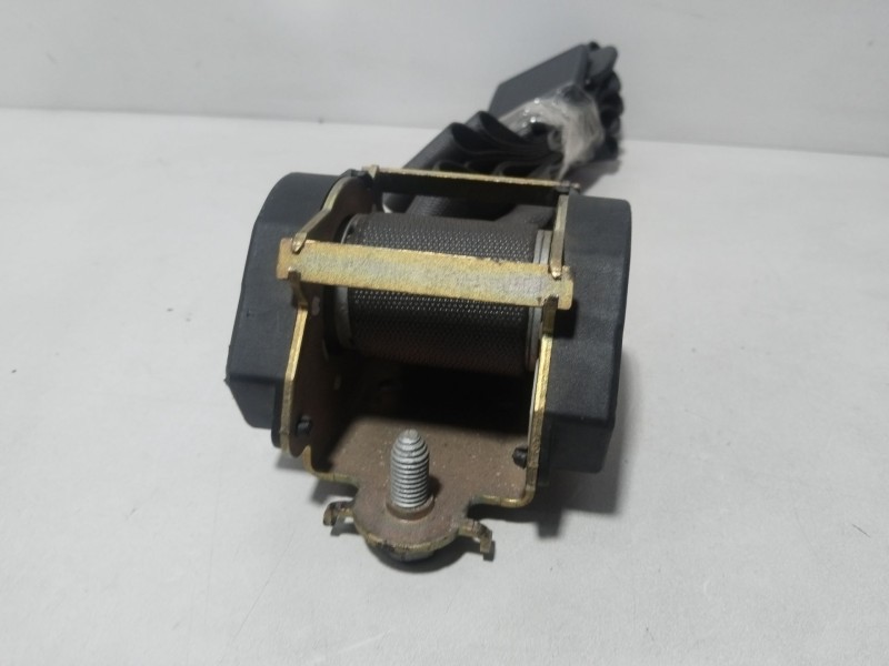 Recambio de cinturon seguridad trasero central para renault scenic ii grand luxe privilege referencia OEM IAM A6021704  