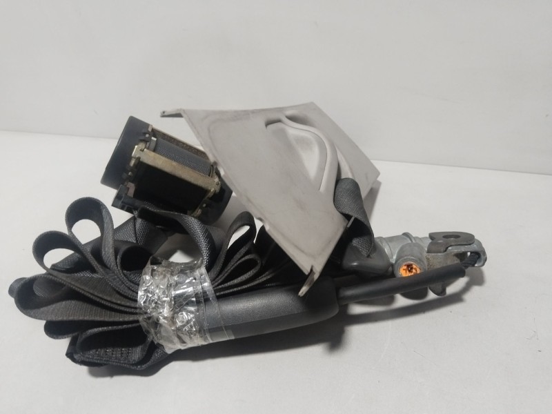 Recambio de cinturon seguridad delantero derecho para renault scenic ii confort expression referencia OEM IAM 8200699577  