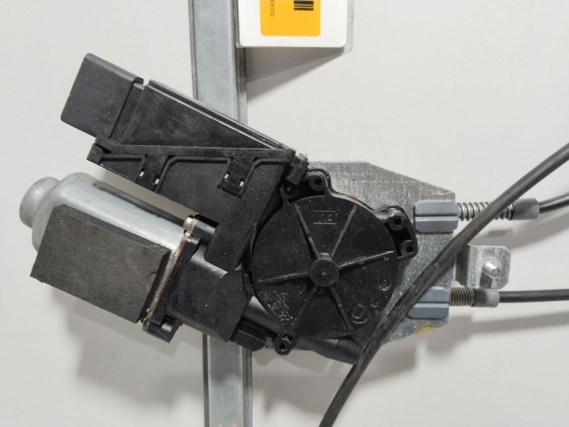 Recambio de elevalunas delantero izquierdo para renault espace iv (jk0) dynamique referencia OEM IAM 8200017903 400626 