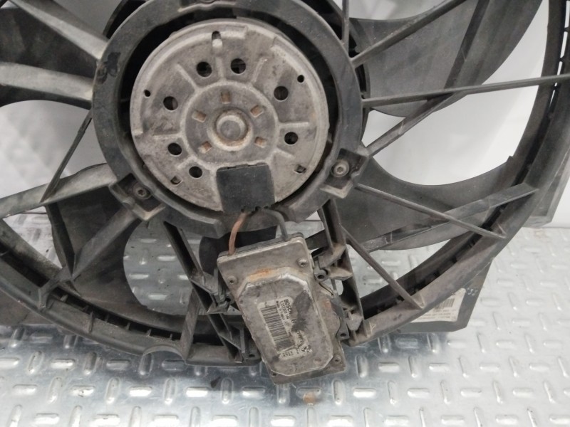 Recambio de electroventilador para bmw 1 (e81) 118 i referencia OEM IAM 1742780199301  