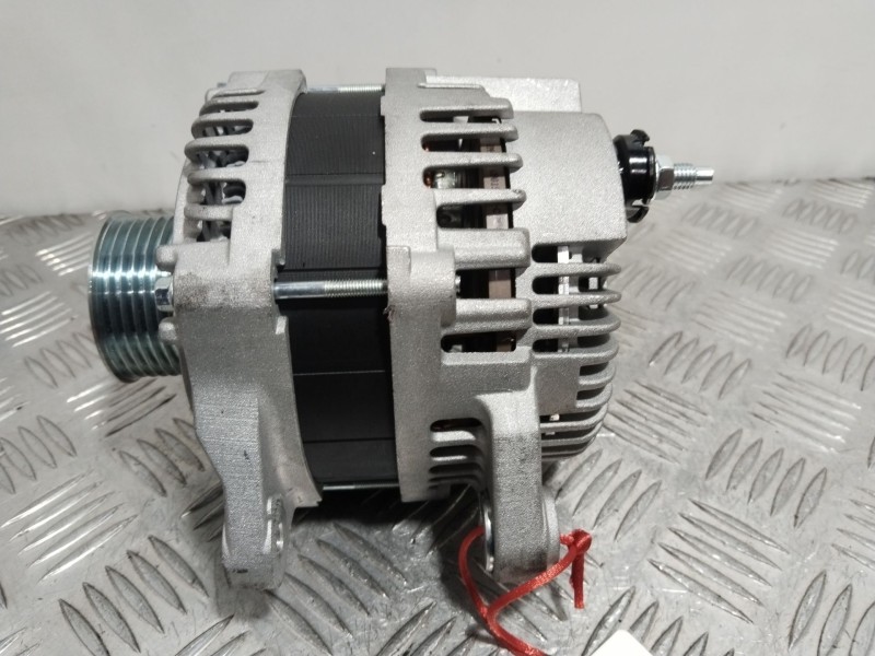 Recambio de alternador para nissan note (e12) 1.2 referencia OEM IAM 231003VA5M QSRAMI1172 5622522