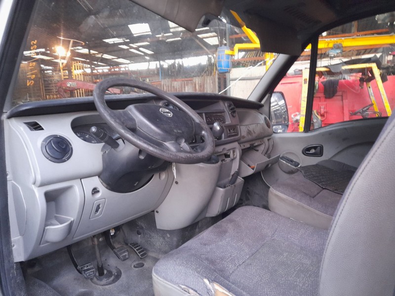 nissan interstar autobús (x70) del año 2007