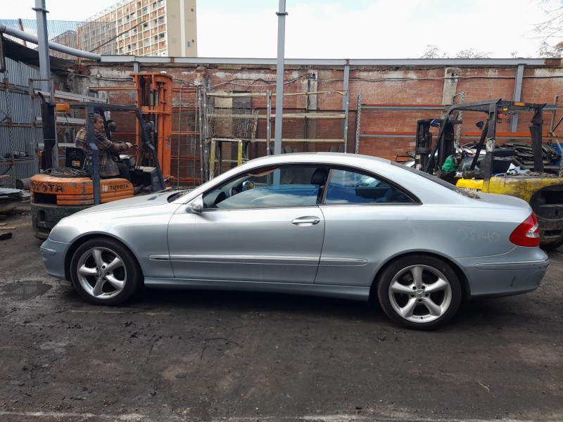 mercedes-benz clk (c209) del año 2002