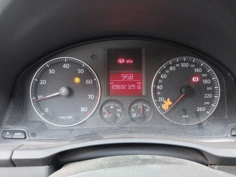 volkswagen golf v (1k1) del año 2004