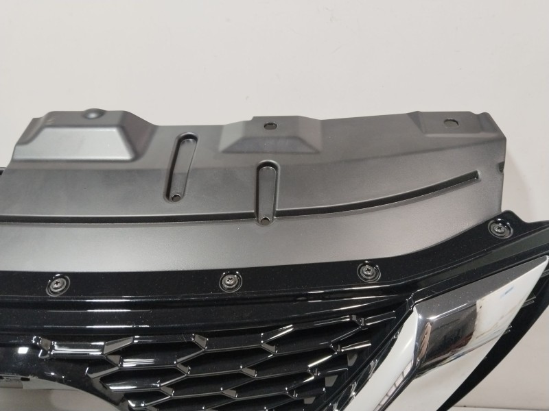 Recambio de rejilla delantera para nissan qashqai ii (j11, j11_) 1.3 dig-t referencia OEM IAM 62398HV80A  
