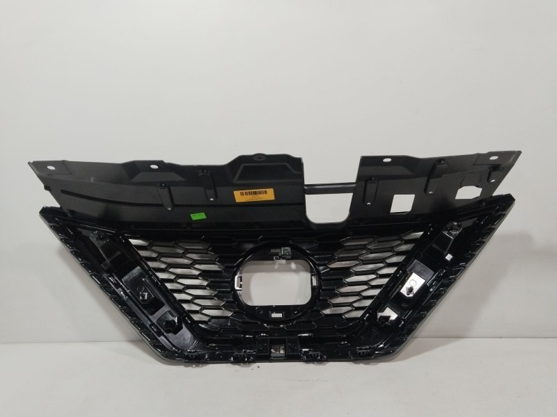 Recambio de rejilla delantera para nissan qashqai ii (j11, j11_) 1.3 dig-t referencia OEM IAM 62398HV80A  