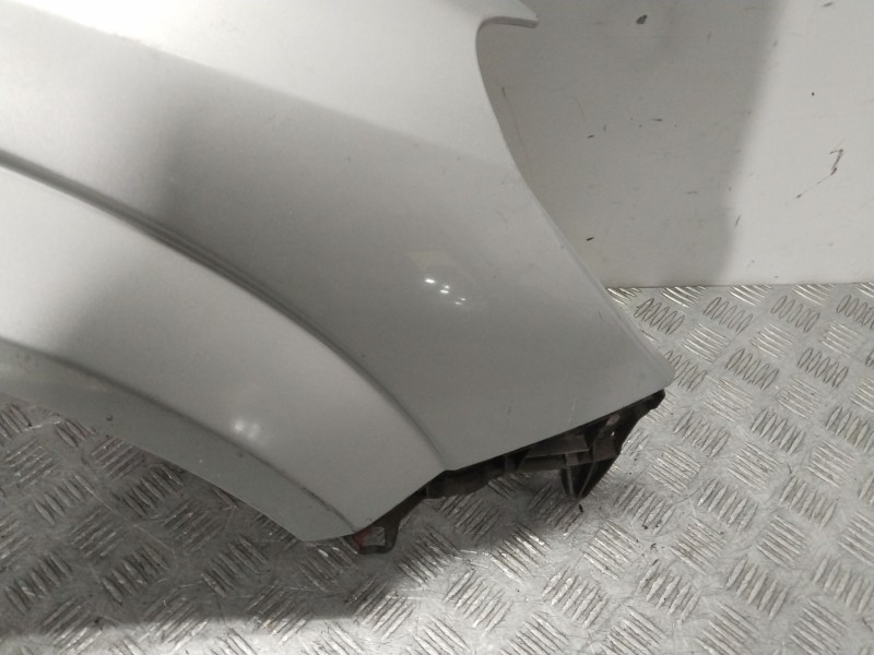 Recambio de aleta delantera derecha para opel astra h (a04) 1.6 (l48) referencia OEM IAM 6102349  