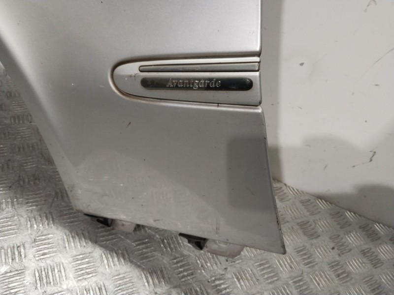 Recambio de aleta delantera izquierda para mercedes-benz clase e (w211) e 320 cdi (211.026) referencia OEM IAM A2118800718  