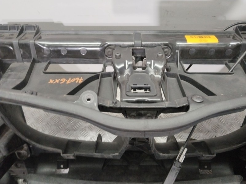 Recambio de panel frontal para bmw 1 (e87) 118 i referencia OEM IAM 1857513007  