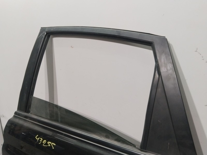 Recambio de puerta trasera izquierda para ssangyong actyon 200 xdi referencia OEM IAM  NEGRO 