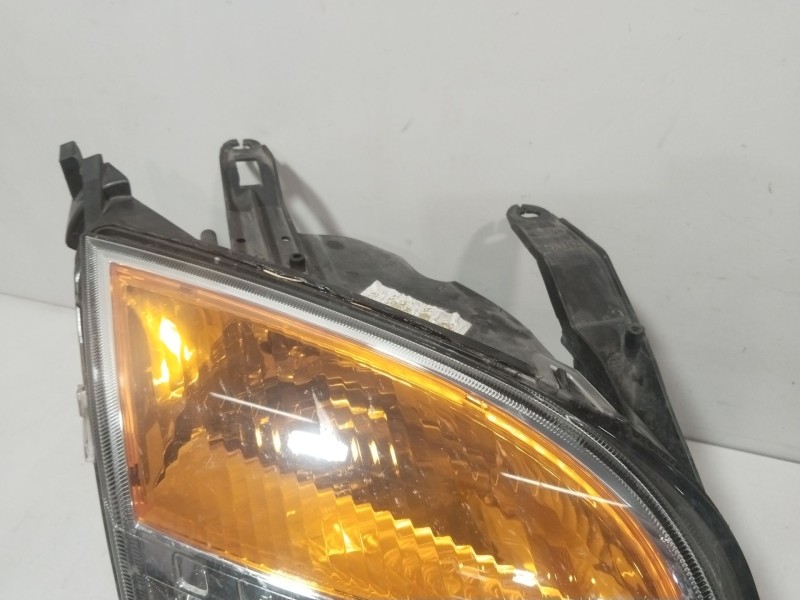Recambio de faro derecho para ford fusion (ju_) 1.4 referencia OEM IAM 24689800R  