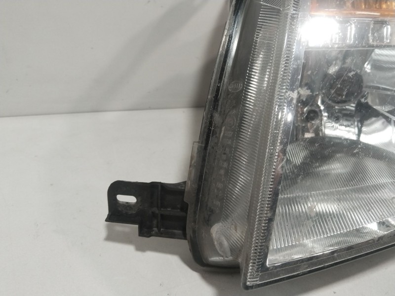 Recambio de faro izquierdo para ford fusion (ju_) 1.4 referencia OEM IAM 24689700L  