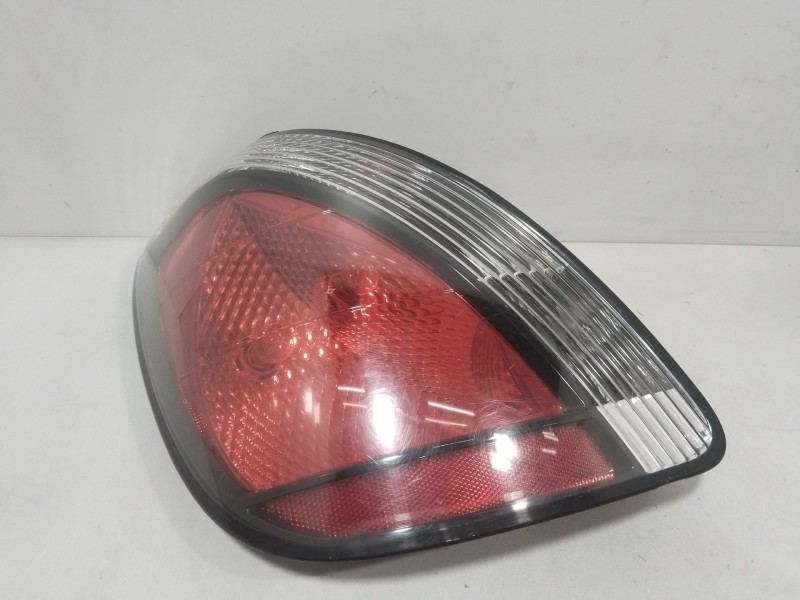 Recambio de piloto trasero izquierdo para kia rio ii (jb) 1.5 crdi referencia OEM IAM 924011G210  