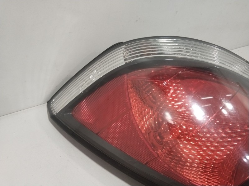 Recambio de piloto trasero izquierdo para kia rio ii (jb) 1.5 crdi referencia OEM IAM 924011G210  