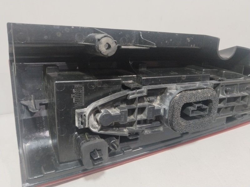 Recambio de piloto trasero izquierdo para citroën berlingo cuadro club l2 referencia OEM IAM 085521933  